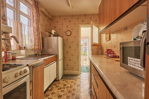 Kitchen- click for photo gallery